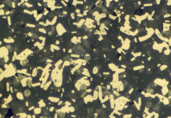 Metallographic micrograph of AlON ceramic