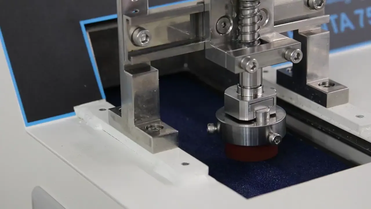 Planar grinding of a metallographic specimen